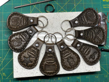 Load image into Gallery viewer, Double Guns Keychain (Bridal Leather)